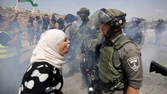 تحريض إسرائيلي على فلسطينيي ال48 لشرائهم أراضي وعقارات في النقب والجليل