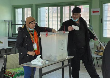 أجواء الانتخابات للمجالس البلدية من مدرسة قدري طوقان - نابلس