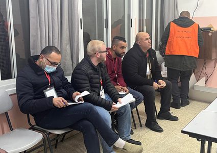 لحظة اغلاق مراكز الاقتراع في المرحلة الثانية من الانتخابات المحلية