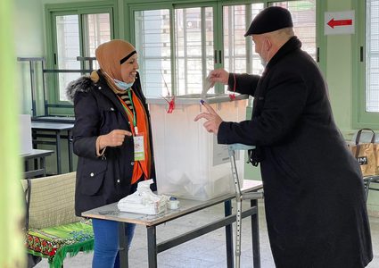 الرابعة عصراً: 39% نسبة الاقتراع بالانتخابات المحلية