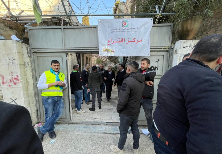 أجواء الانتخابات للمجالس البلدية من مدرسة الفاطمية - نابلس