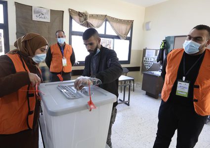 مصادر تكشف عن تقدم قائمة "نابلس تختار" في الانتخابات المحلية لبلدية نابلس