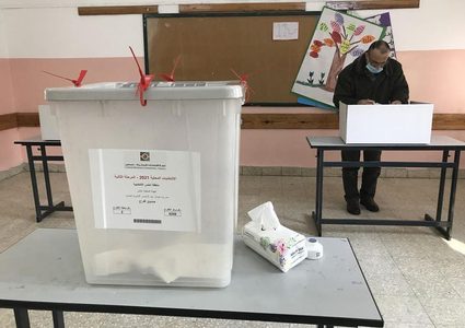 اغلاق مراكز الاقتراع في المرحلة الثانية من الانتخابات المحلية