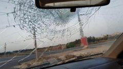 مستوطنين يهاجمون منشآت تجارية ويحطمون مركبات على مدخل برقة شمال غرب نابلس