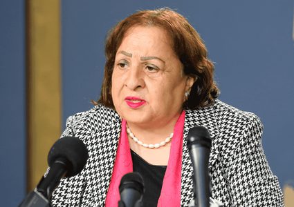 وزيرة الصحة ندين الاعتداء على طبيب في مستشفى الشهيد خليل سليمان الحكومي