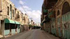 الاحتلال يهدد بإغلاق محال تجارية في البلدة القديمة من الخليل