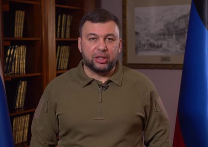 زعيم منطقة لوغانسك الانفصالية في أوكرانيا  يرجح عمل استفتاء للانضمام إلى روسيا