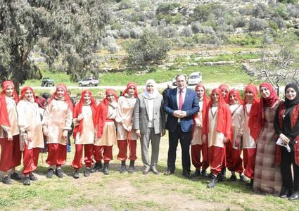 فعالية بمناسبة يومي "الأم" و"الأرض" في سلفيت