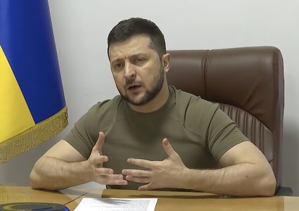 بعد انسحاب روسيا الجزئي.. زيلينسكي: الأوكرانيون ليسوا ساذجين