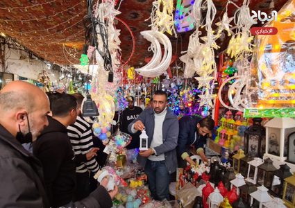 تجهيزات رمضانية من سوق الزاوية في قطاع غزة
تصوير : أسامة الكحلوت