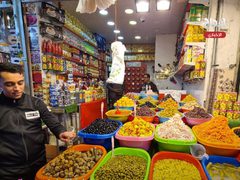 تجهيزات رمضانية من سوق الزاوية في قطاع غزة
تصوير : أسامة الكحلوت