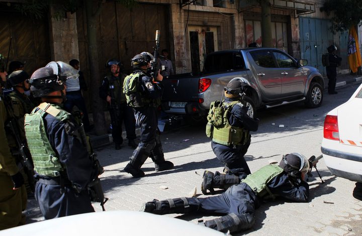 لائحة اتهام ضد مقدسي بتهمة طعن شرطي إسرائيلي