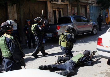 لائحة اتهام ضد مقدسي بتهمة طعن شرطي إسرائيلي