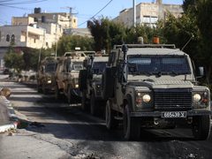من اقتحام قوات الاحتلال لمخيم جنين صباح اليوم الخميس وتصدي المواطنين لهم- مما أدى لاستشهاد شابين واصابة 15 أخرين
