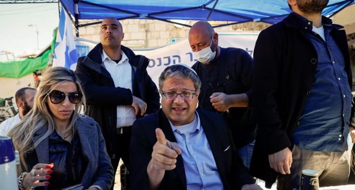 المتطرف بن غفير يقتحم برفقة مستوطنين المسجد الأقصى