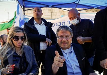 المتطرف بن غفير يقتحم برفقة مستوطنين المسجد الأقصى