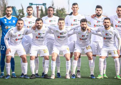 "شباب الخليل" يتمسك بالصدارة و"جبل المكبر" يواصل مطاردته