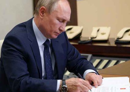 بوتين يوقع مرسوم آلية سداد ثمن الغاز بالروبل للدول غير الصديقة