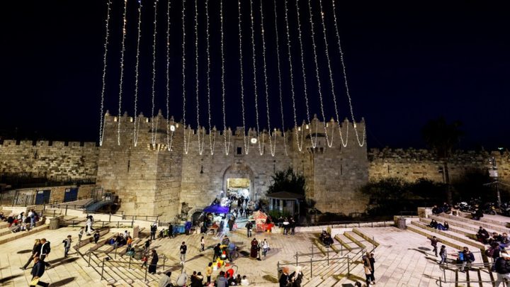 الصفدي يبحث بضرورة ممارسة المصلين الحرية الكاملة في الأقصى