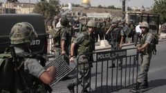 الاحتلال يعتقل شابين من القدس