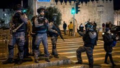 شرطة الاحتلال تنصب مركزا متنقلا قرب باب العمود