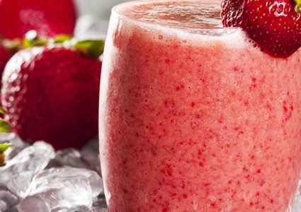 عصير الفراولة المنعش