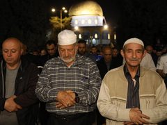 من صلاة عشاء وتراويح اليوم الثاني من رمضان في المسجد الأقصى المبارك