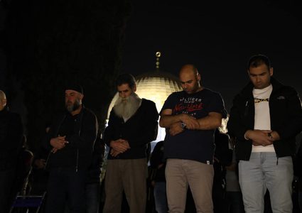 من صلاة عشاء وتراويح اليوم الثاني من رمضان في المسجد الأقصى المبارك