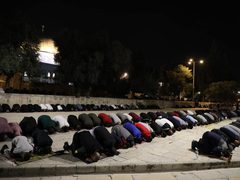 من صلاة عشاء وتراويح اليوم الثاني من رمضان في المسجد الأقصى المبارك