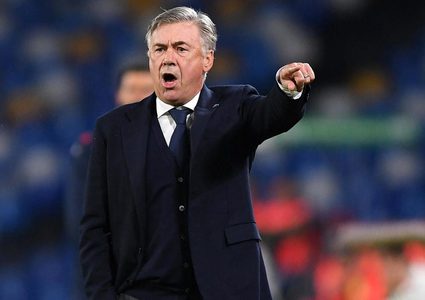 حسم موقف أنشيلوتي من السفر مع ريال مدريد