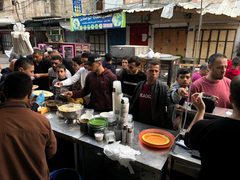 تتميز أسواق غزة بجمالية استقبالها لشهر رمضان المبارك
