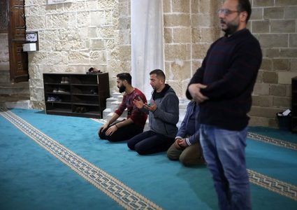 أجواء رمضان في المسجد العمري الكبير بغزة