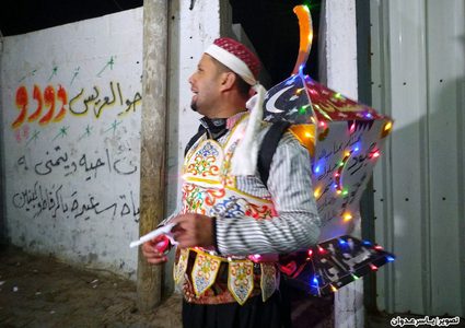 عبد الخالق عطوان.. مسحراتي من غزة لأكثر من 10 أعوام