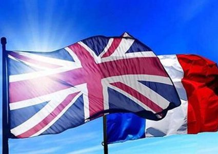 بريطانيا تحظر كل الاستثمارات في موسكو