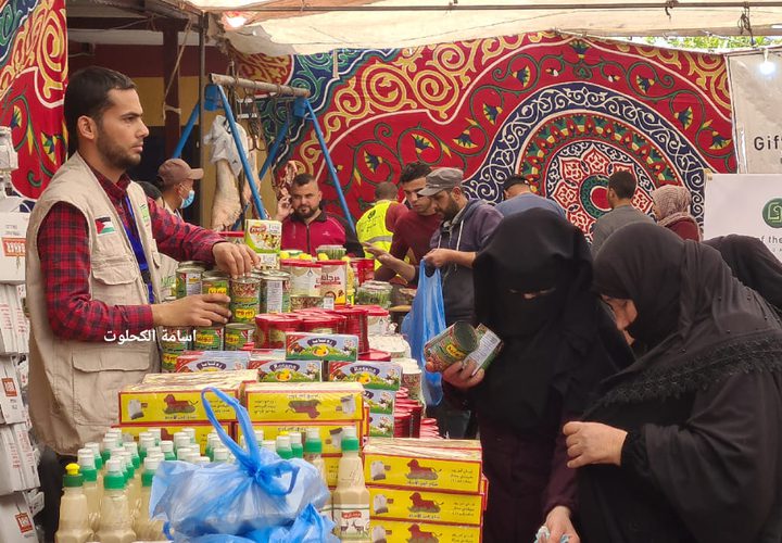 افتتاح سوق خيري في خانيونس