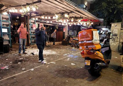 بالصور والفيديو.. قتلى وجرحى في عملية إطلاق نار بتل ابيب