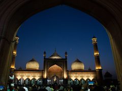 مسلمو الهند في رمضان وموائد الإفطار في مسجد الجامع التاريخي في نيودلهي
