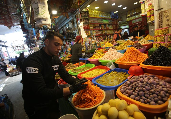 الحركة الشرائية في أسواق غزة خلال شهر رمضان المبارك