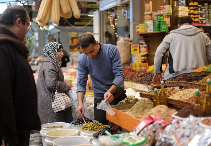 الحركة الشرائية في أسواق غزة خلال شهر رمضان المبارك