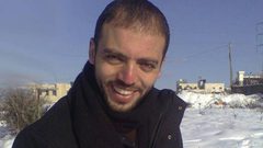 وقفة إسناد للأسير العواودة في بلدة إذنا بالخليل