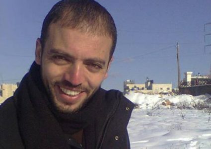 وقفة إسناد للأسير العواودة في بلدة إذنا بالخليل