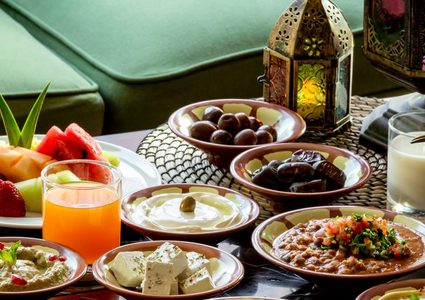 أطعمة تسبب العطش خلال الصيام