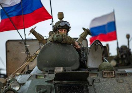 القوات الروسية تعترض سفينة حاولت تهريب قادة "آزوف" والمرتزقة من ماريوبول