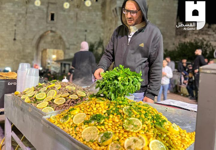 بسطات باب العامود المليئة بالخيرات في شهر رمضان