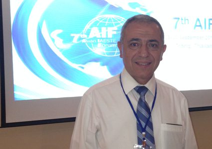 انتخاب الدكتور رياض عوض رئيسًا لبلدية طولكرم