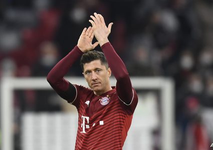 سر اقتناع ليفاندوفسكي بالانتقال إلى برشلونة