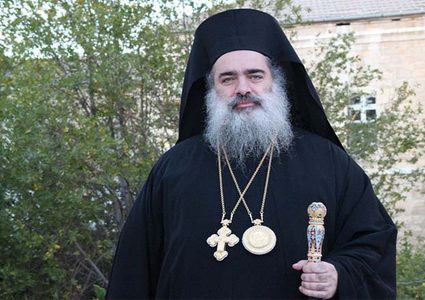 المطران حنا: كلنا مع جنين ونرفض سياسة العقاب الجماعي