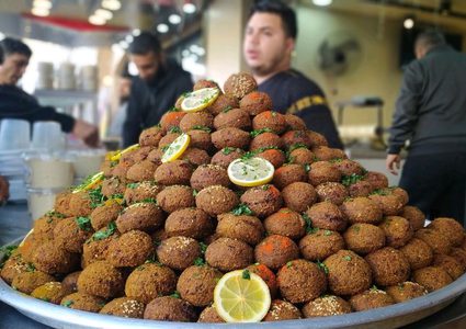 "الحمص والفلافل" أكلات شعبية رمضانية