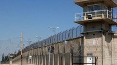 سلطات الاحتلال يحكم على أسير من جنين بالسجن 13 عاما