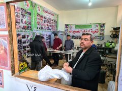 توزيع وجبات اللإفطار على الصائمين من تكية أبناء النصيرات- قطاع غزة
